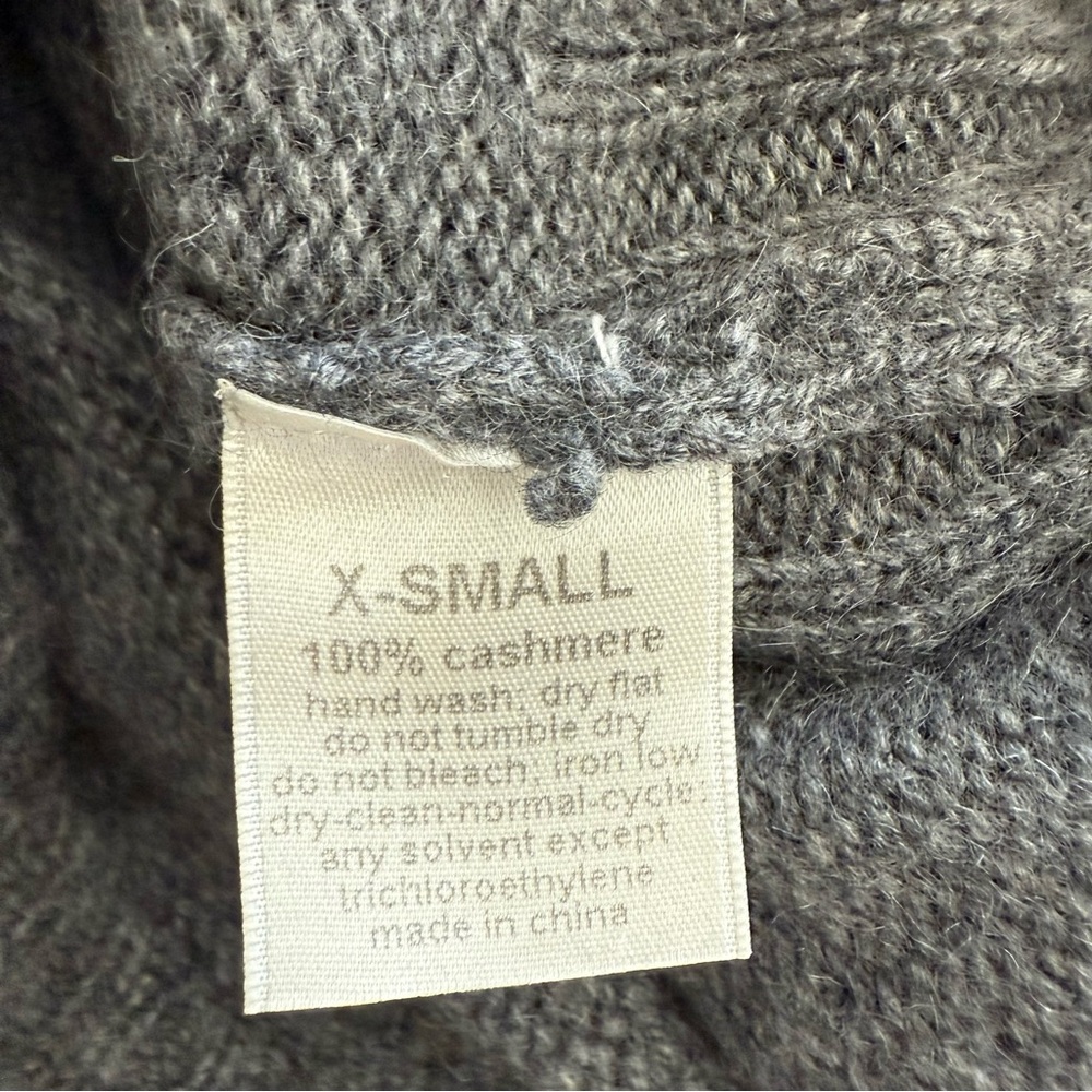 Lily McNeal 100% Cashmere Gray Turtleneck Tunic Sweater Size XS - Picture 5 of 6